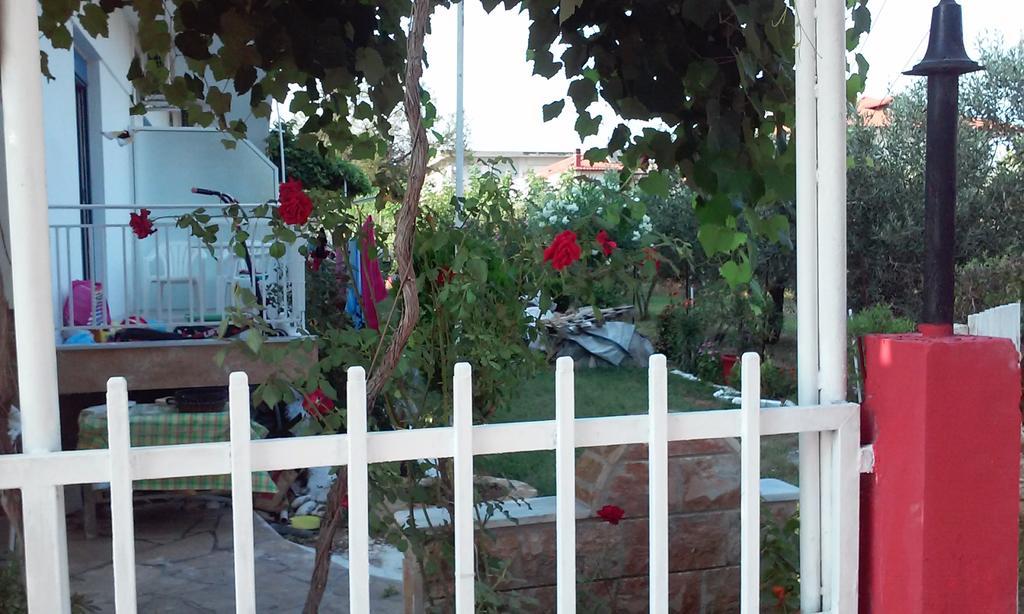 Noula Rooms Makrygialos Exterior photo